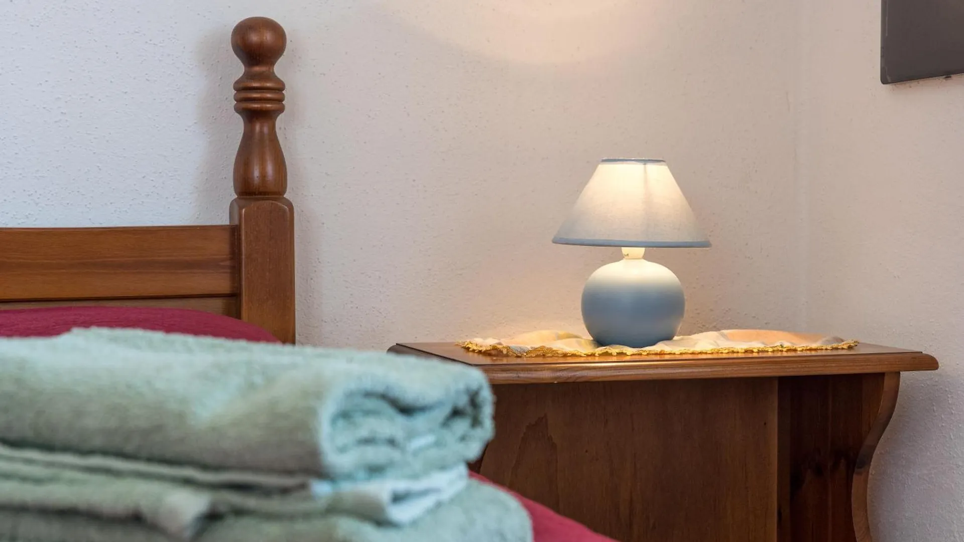 Apartment Ferienwohnung Monolocale A Due Passi Dal Mare Posada  Italien